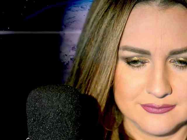 Meskhimusic webcam