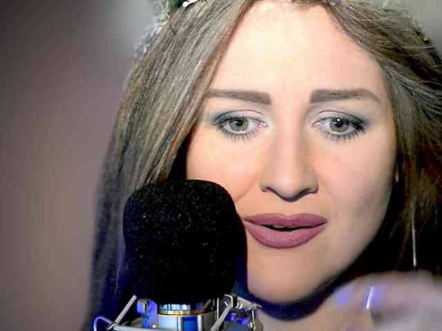 Meskhimusic webcam
