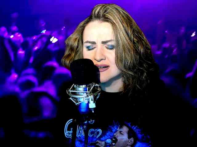 Meskhimusic webcam