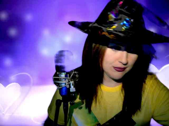 Meskhimusic webcam