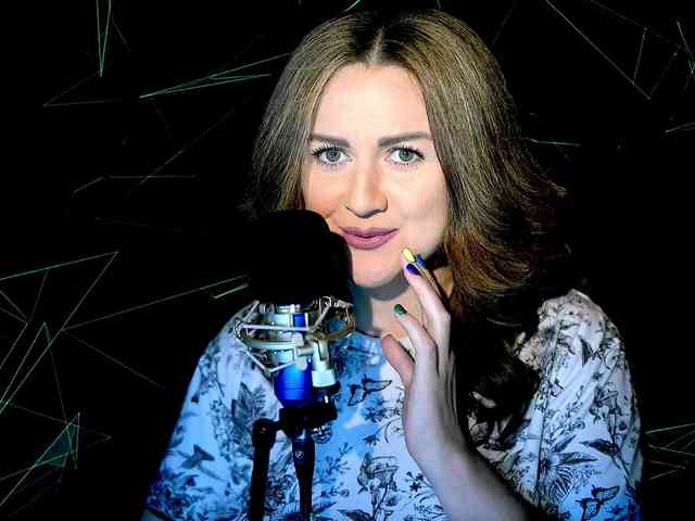 Meskhimusic webcam