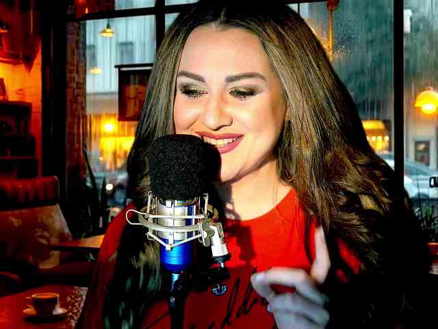 Meskhimusic webcam