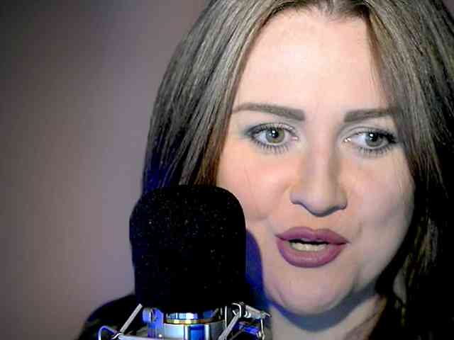 Meskhimusic webcam