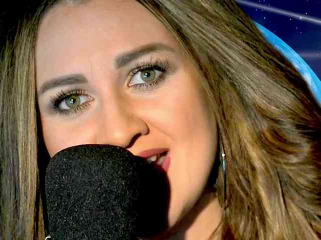Meskhimusic webcam