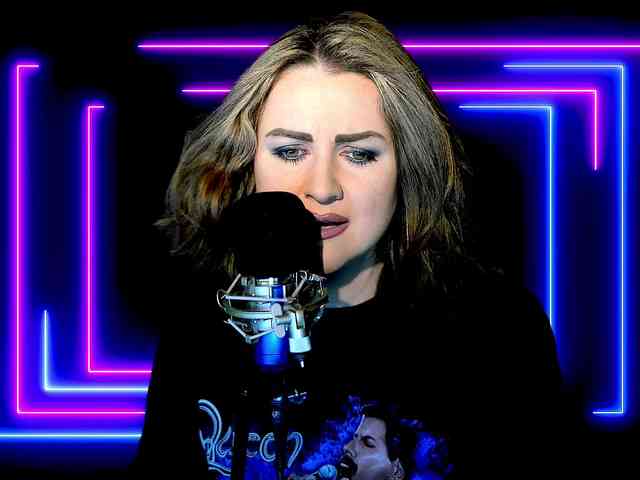 Meskhimusic webcam