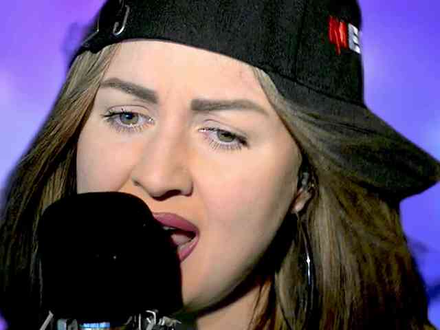 Meskhimusic webcam