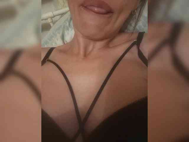 kristinaand webcam