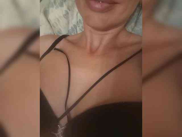kristinaand webcam