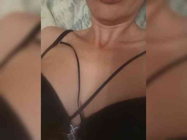 kristinaand webcam