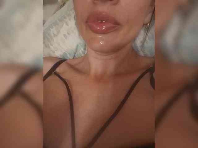 kristinaand webcam