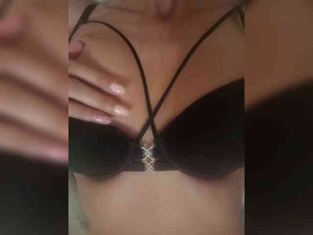 kristinaand webcam