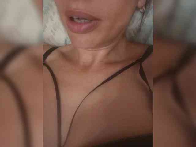 kristinaand webcam
