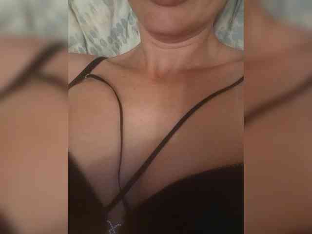 kristinaand webcam