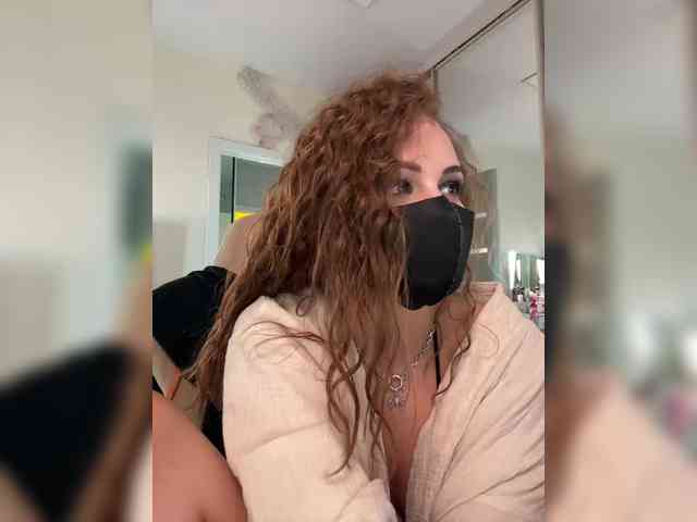 SinfulTyan webcam