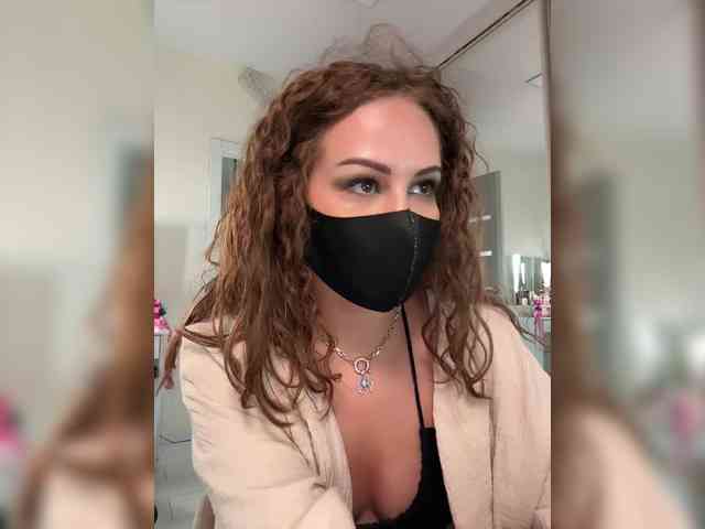 SinfulTyan webcam