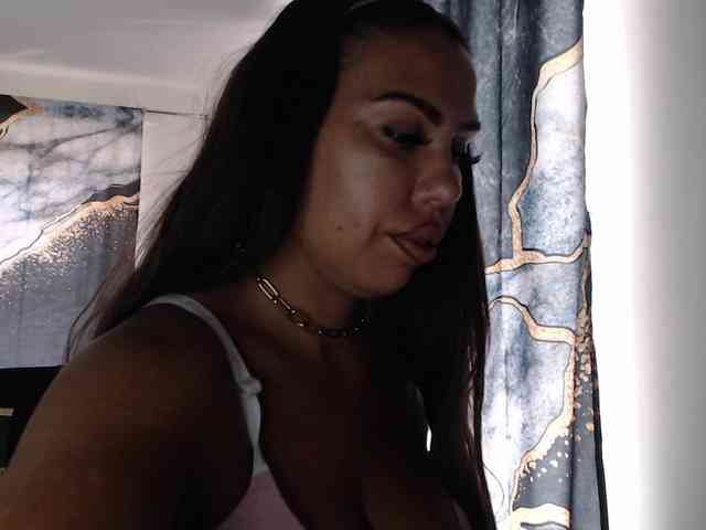 linawhite2 webcam