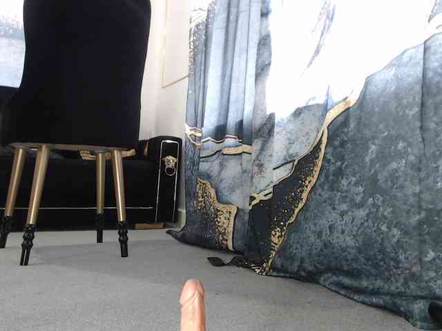 linawhite2 webcam