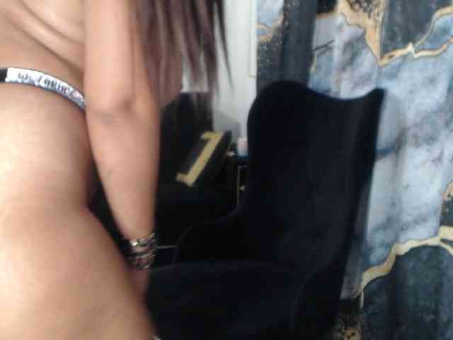 linawhite2 webcam
