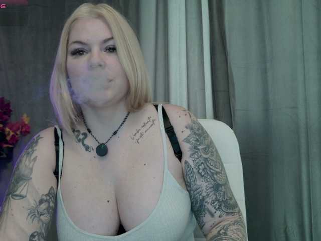 AlissaVox's BongaCams show and profile