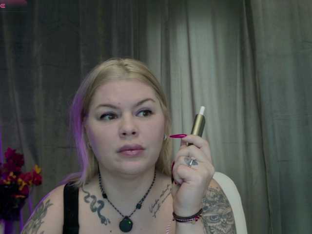 AlissaVox's BongaCams show and profile