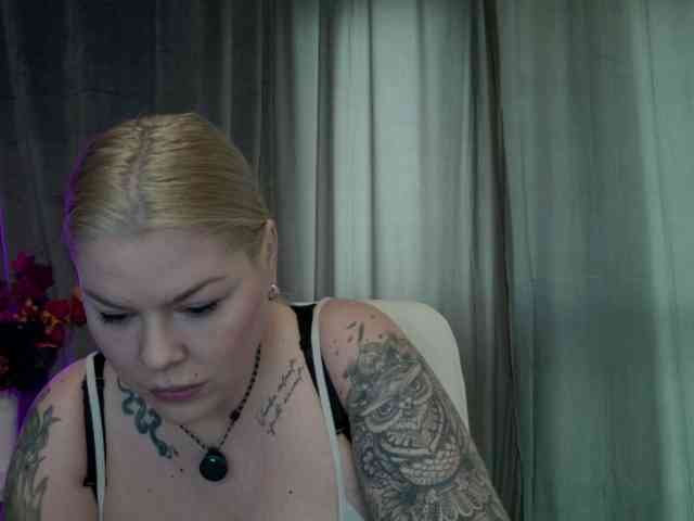 AlissaVox Live Webcam on BongaCams