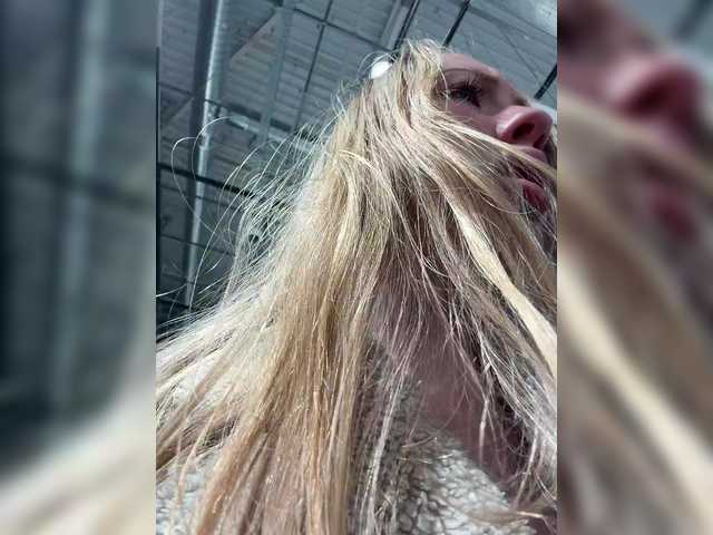 Likachkaa's BongaCams show and profile