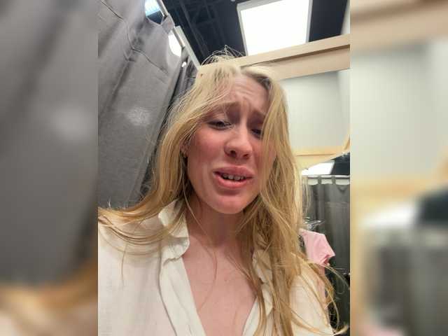 Likachkaa's BongaCams show and profile