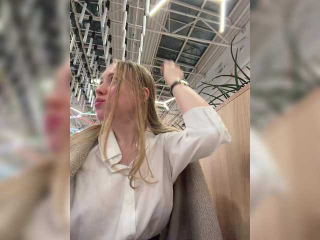 Likachkaa's BongaCams show and profile