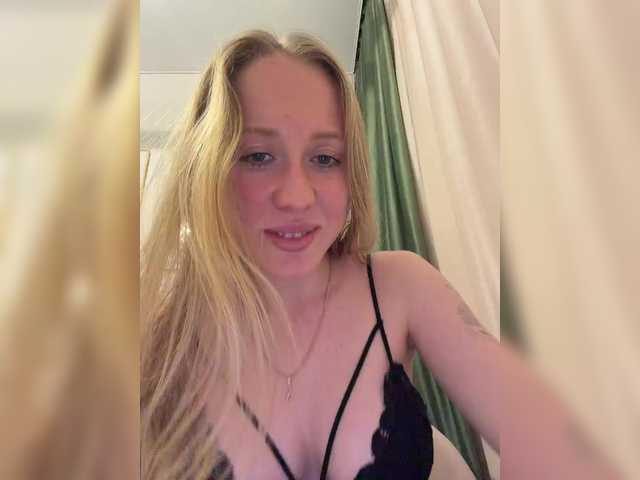 Likachkaa's BongaCams show and profile