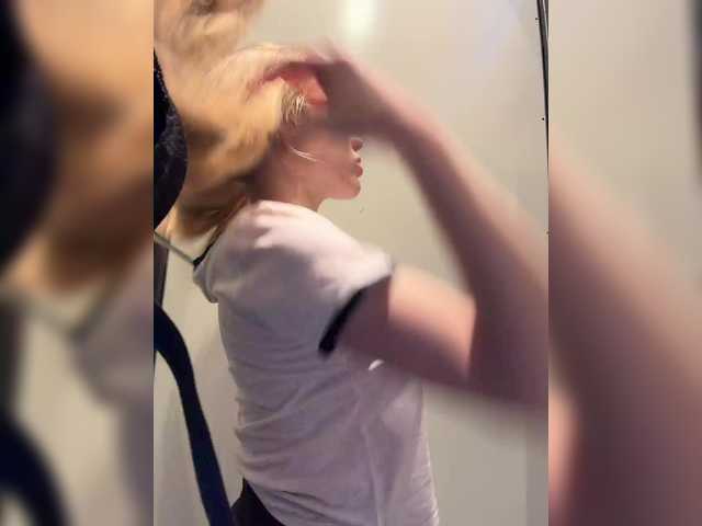 Likachkaa's BongaCams show and profile