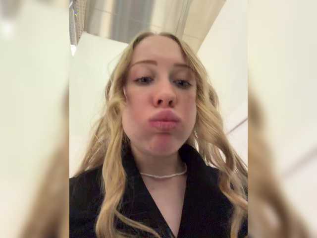 Sex chat gratuit in direct cu Likachkaa pe BongaCams