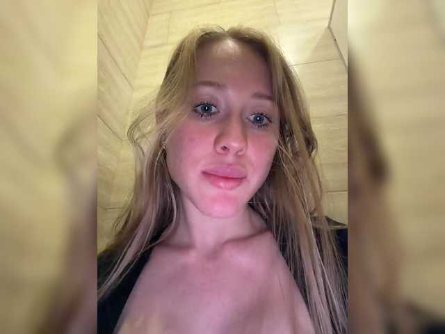 Likachkaa's BongaCams show and profile