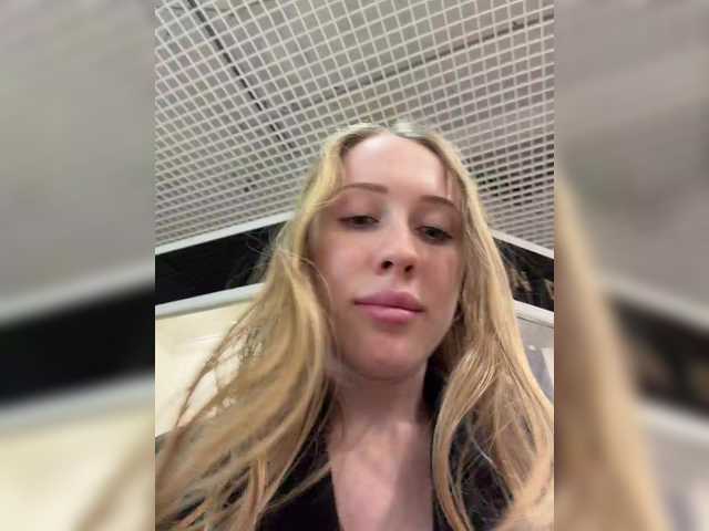 Likachkaa from BongaCams