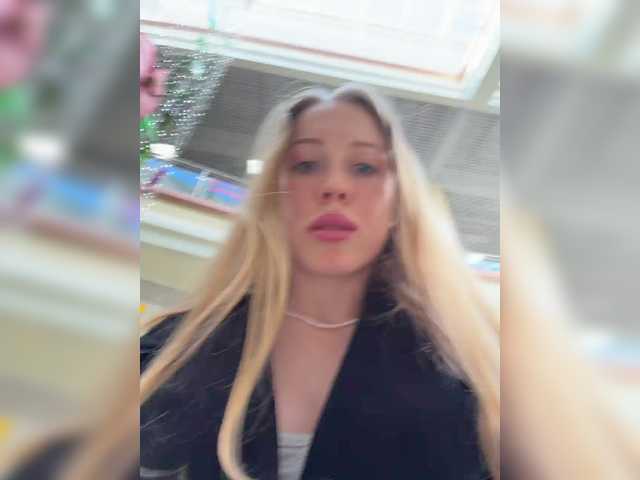 Likachkaa's BongaCams show and profile