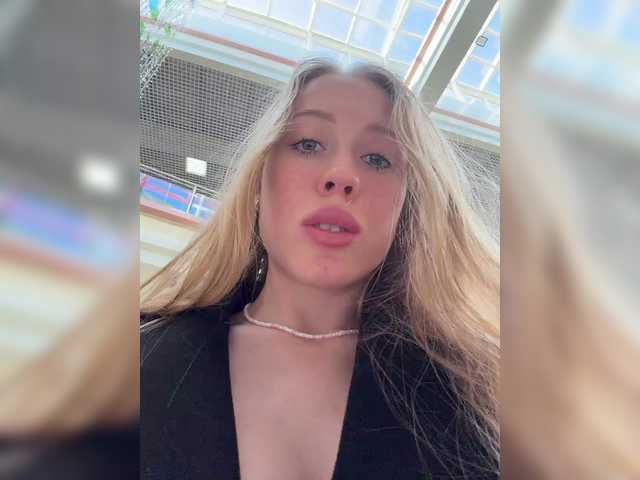 Likachkaa's BongaCams show and profile