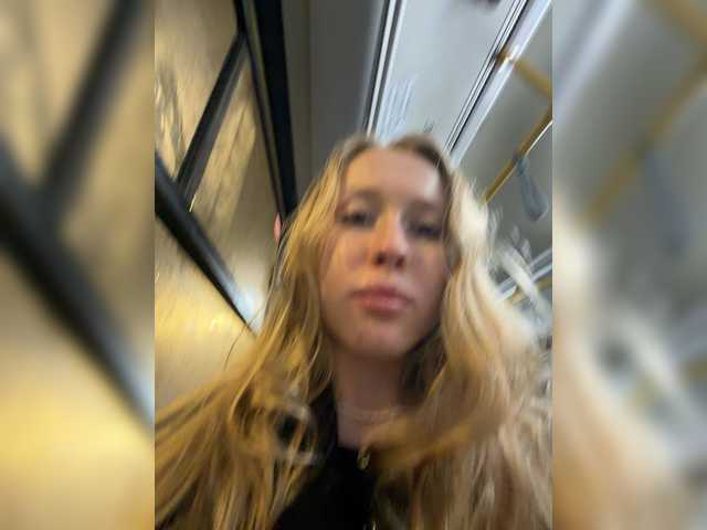 Likachkaa's BongaCams show and profile