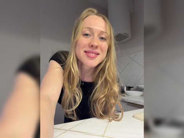 Likachkaa's BongaCams show and profile