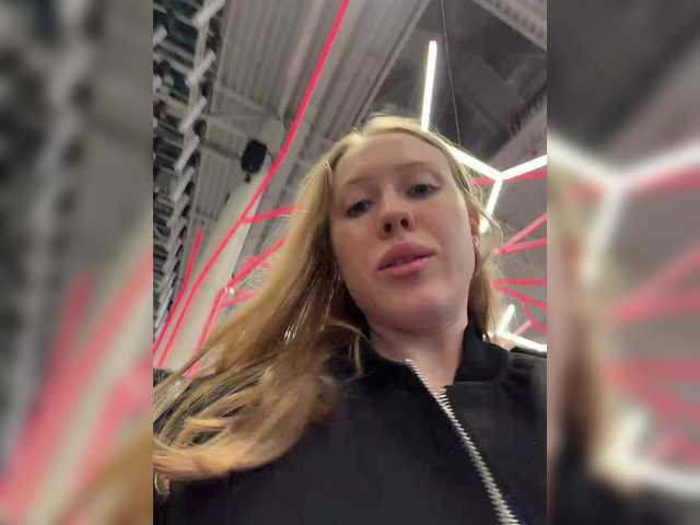 Likachkaa's BongaCams show and profile