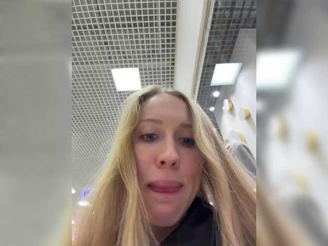 Likachkaa's BongaCams show and profile