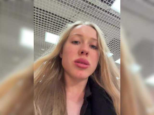 Likachkaa's BongaCams show and profile