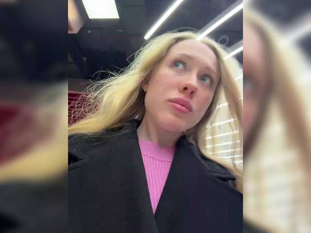 Likachkaa's BongaCams show and profile