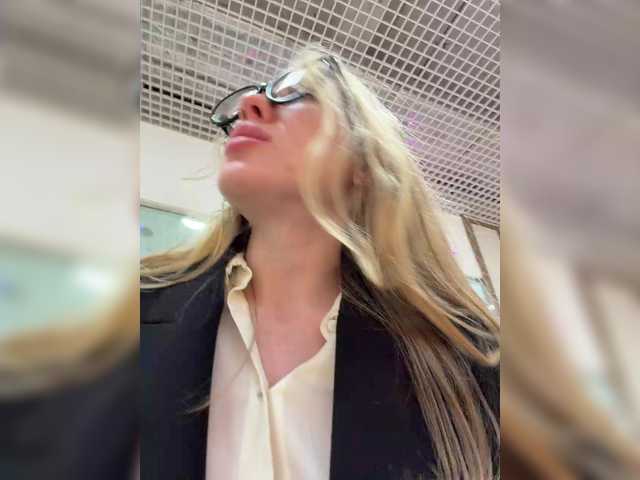 Sex chat gratuit in direct cu Likachkaa pe BongaCams