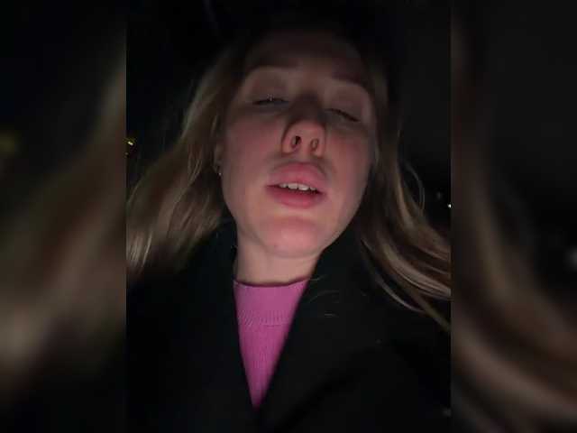 Likachkaa's BongaCams show and profile