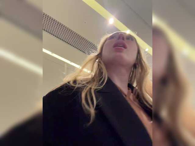 Likachkaa from BongaCams