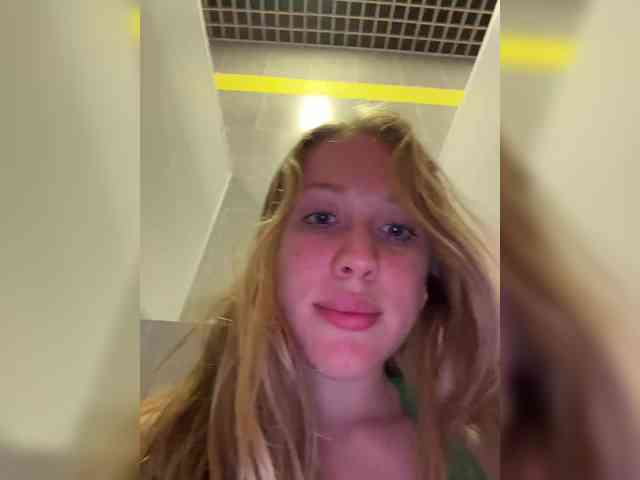 public voyeur webcam Likachkaa
