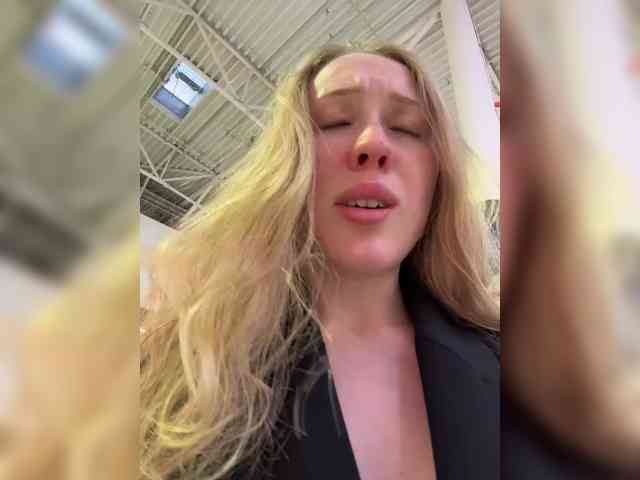 Likachkaa's webcam live show
