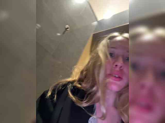 Likachkaa's webcam live show