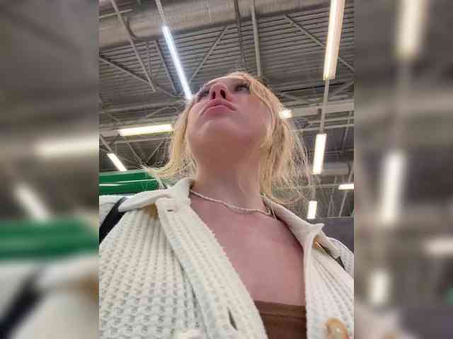 upskirt voyeur Likachkaa