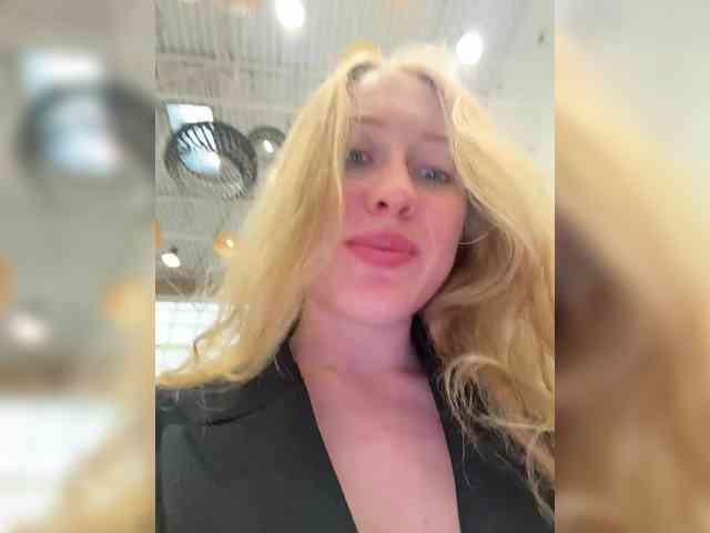 Likachkaa's webcam live show