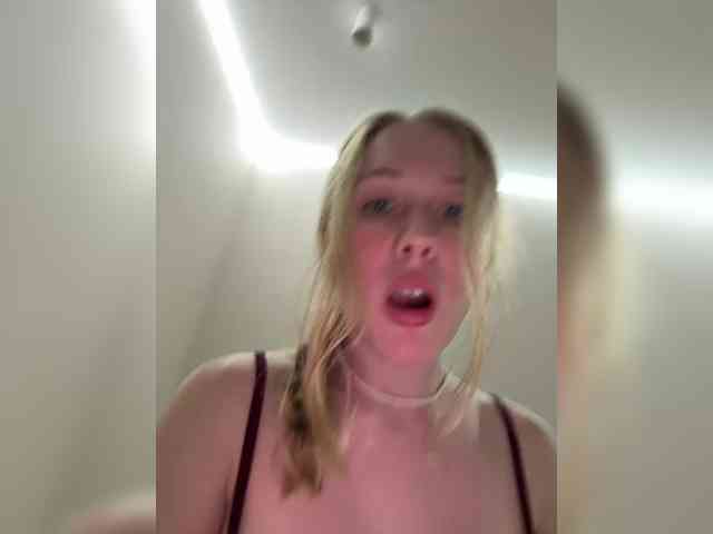 Likachkaa's webcam live show